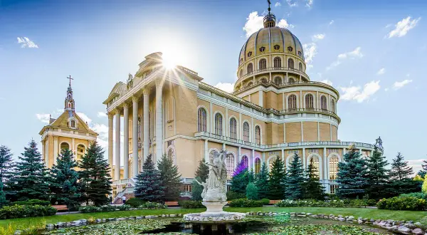 Sanktuarium Matki Bożej Licheńskiej na żywo – Msze i transmisje online