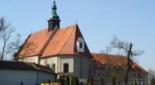 Najstarsze sanktuarium maryjne w Polsce: historia i znaczenie Górki Klasztornej