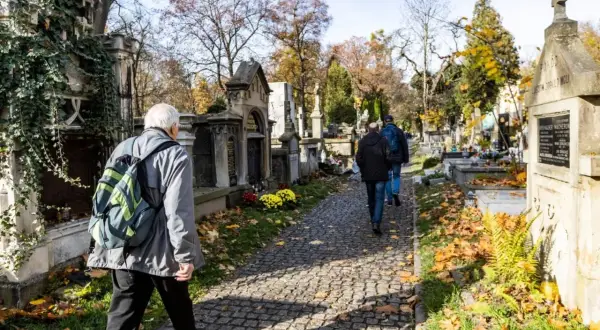 Ile kosztuje miejsce na cmentarzu Batowice w Krakowie? Sprawdź ceny i opcje