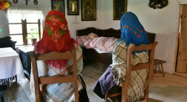 Co się dzieje z duszą w czasie pogrzebu? Wierzenia i emocje związane z ceremonią